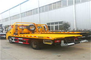 工布江达附近拖车救援搭电